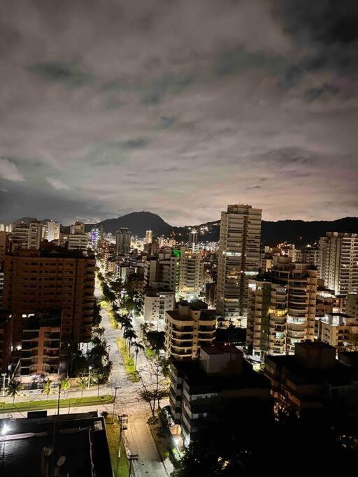 Apto Com Vista Para O Mar Com 2 Vagas - Guarujá Esterno foto